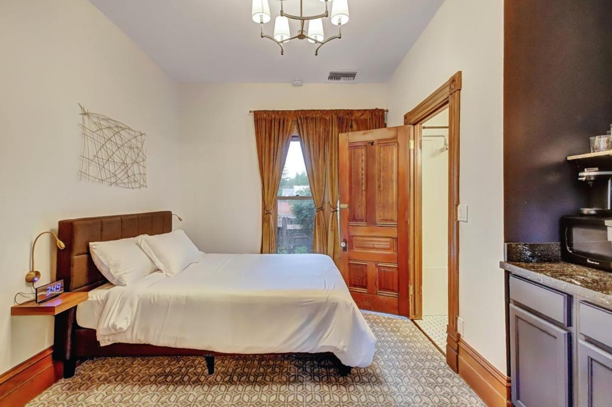 Golden Dreams Inn Grass Valley Habitación foto